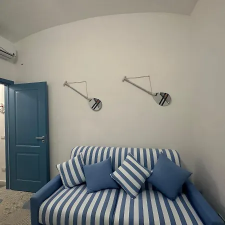 Le Del Marinaio Bed and breakfast