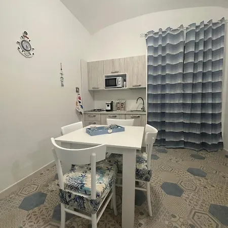 Le Del Marinaio Bed & Breakfast 4*